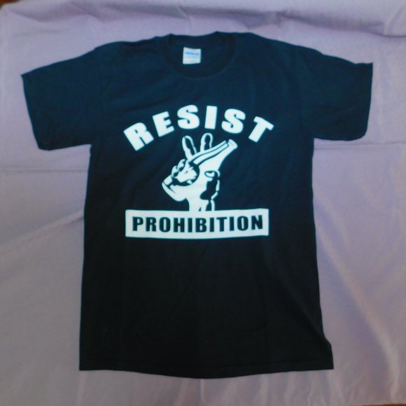 5/$30 NWOT Gildan Ultrablend Resist Prohibition Black T-shirt Sm - Picture 3 of 6